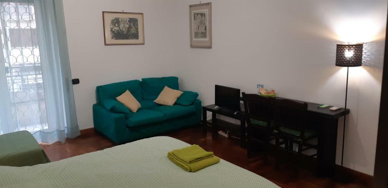 A Casa Di Robi Hotel Rome Buitenkant foto