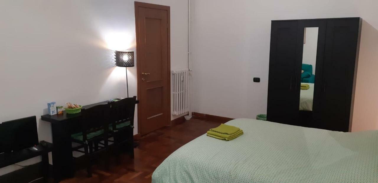 A Casa Di Robi Hotel Rome Buitenkant foto