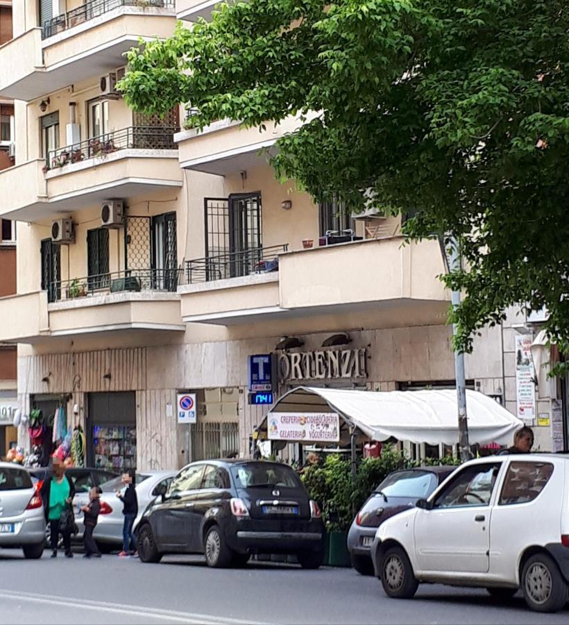 A Casa Di Robi Hotel Rome Buitenkant foto